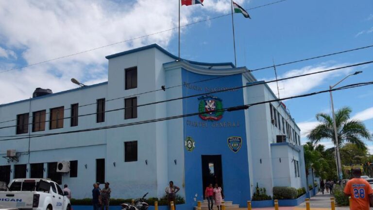 decamento-policial-de-san-cristobal_11289635_20190220180051-focus-0-0-896-504